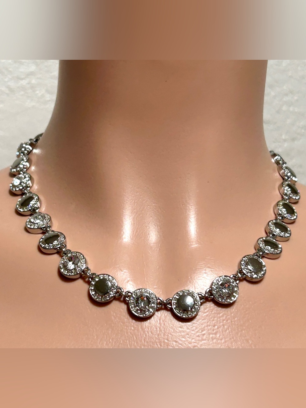 Crystal Halo Choker Necklace in Silver